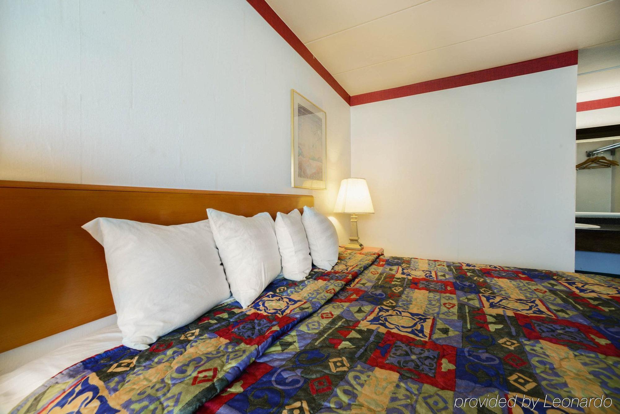 Maryville Inn Экстерьер фото